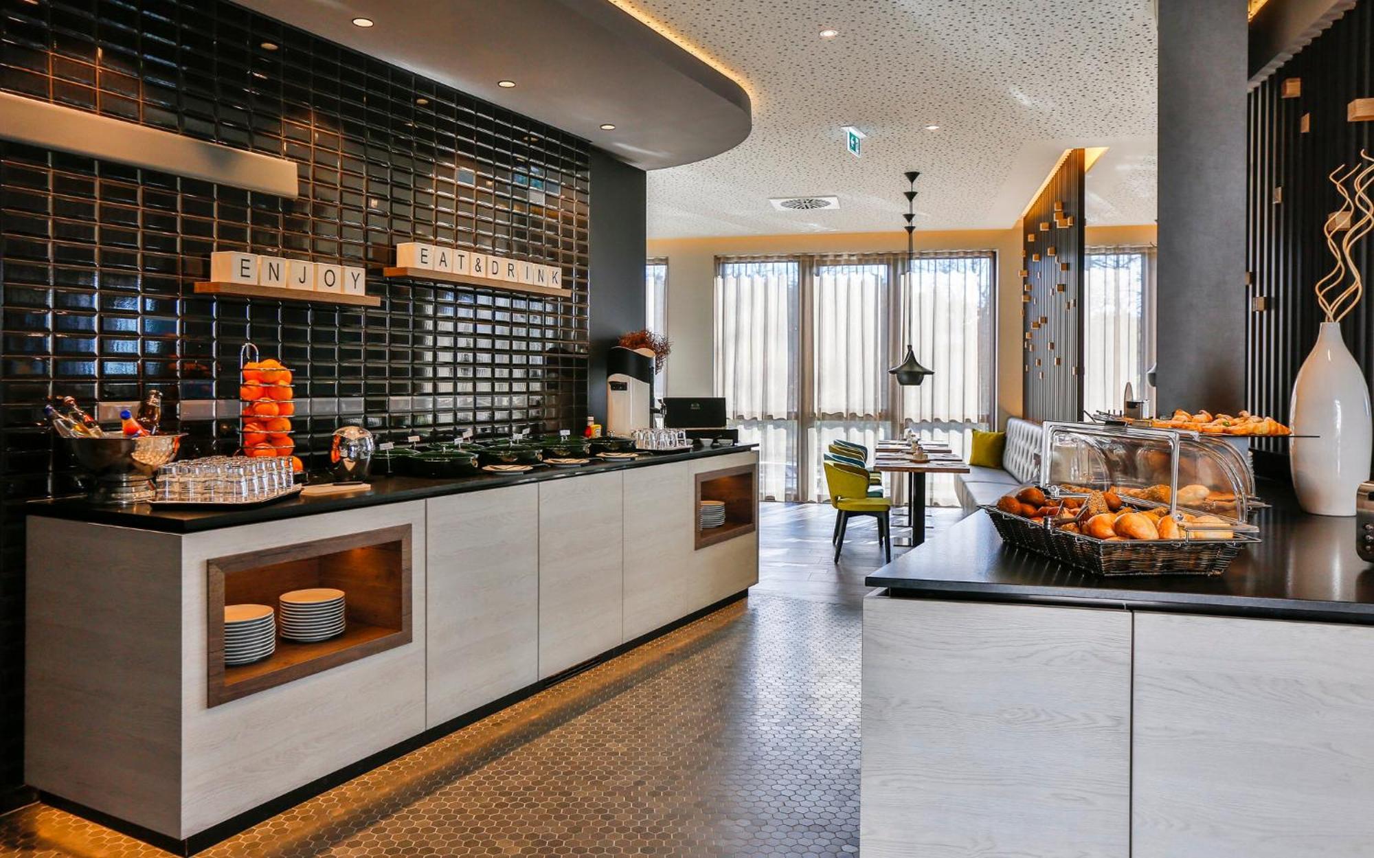 Holiday Inn - Villingen - Schwenningen By Ihg Bagian luar foto