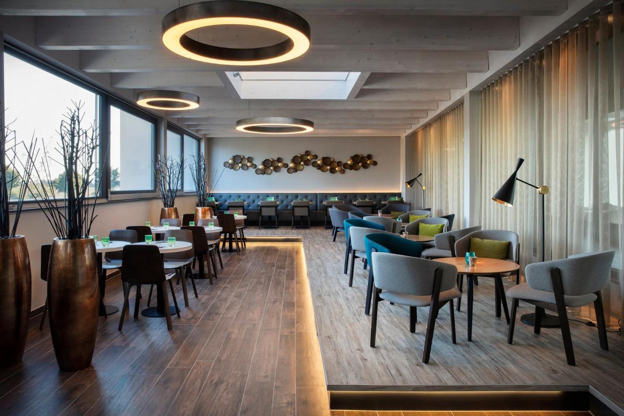 Holiday Inn - Villingen - Schwenningen By Ihg Bagian luar foto