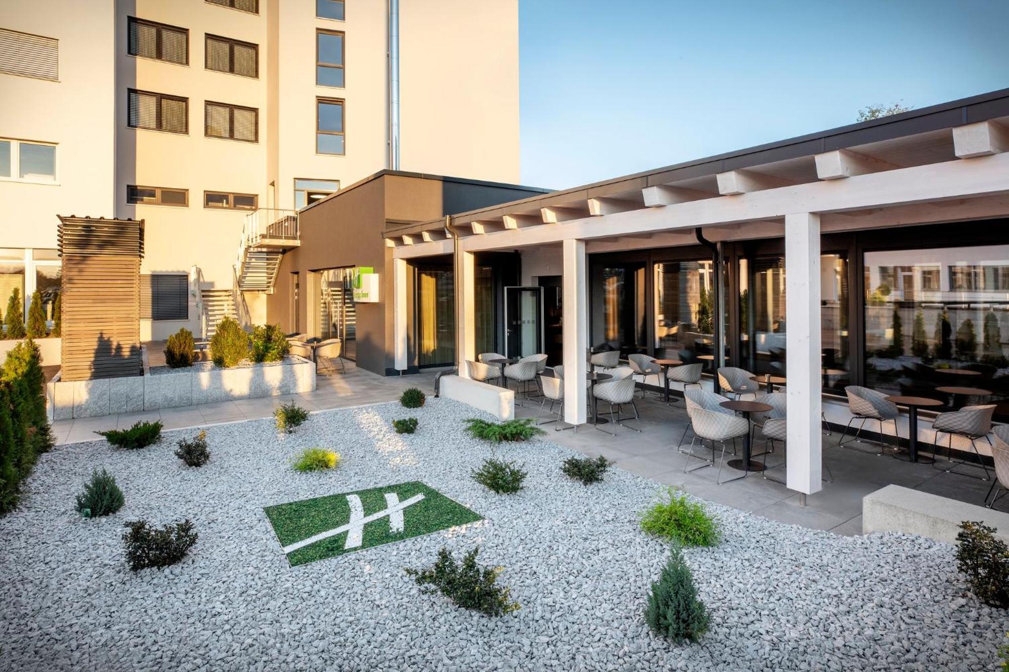 Holiday Inn - Villingen - Schwenningen By Ihg Bagian luar foto